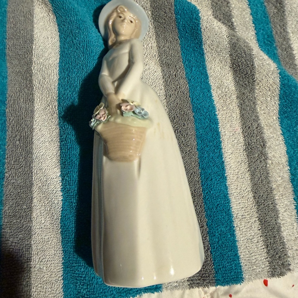 Princess House Exclusive Porcelain Base